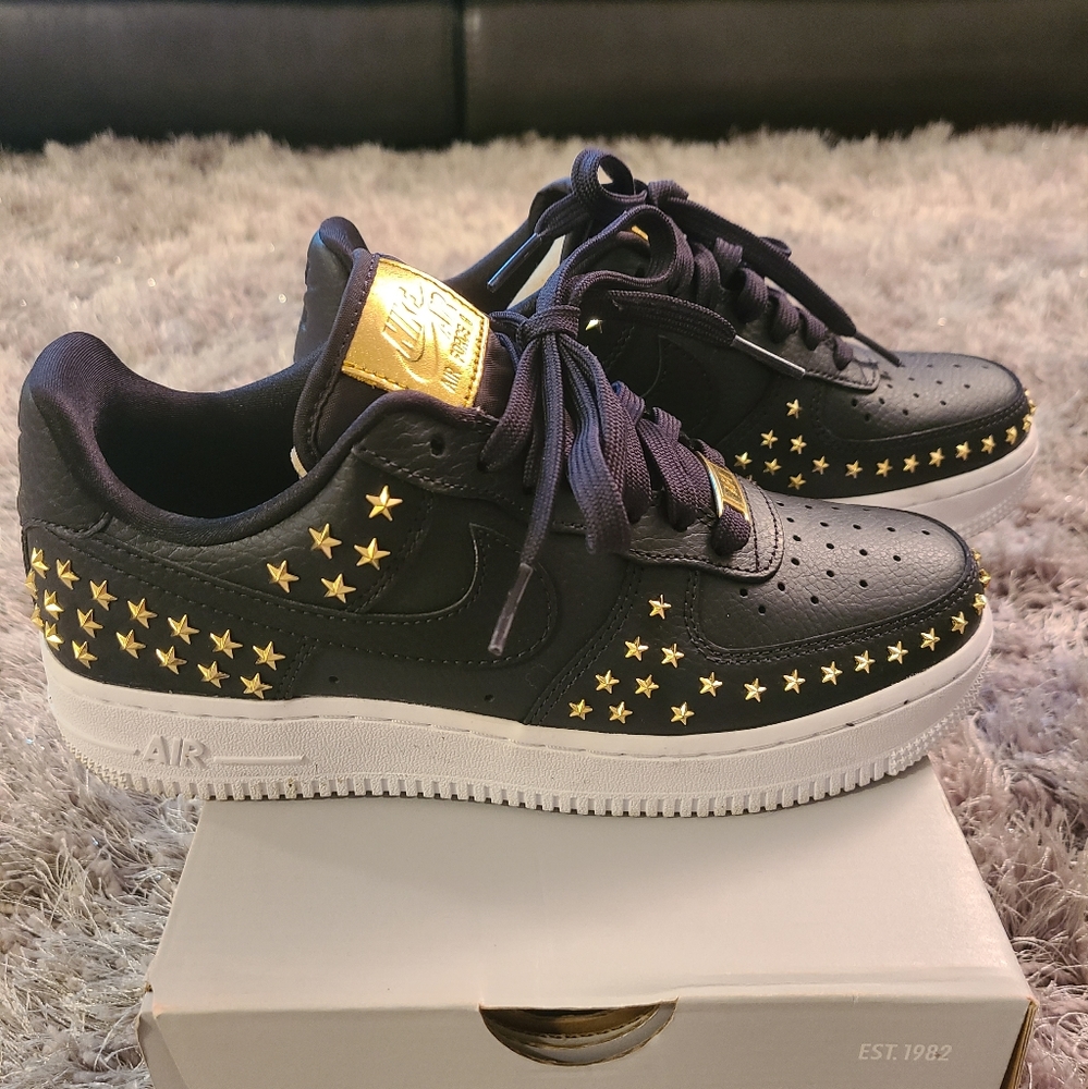 Nike Air Force 1 Star Studded Edition *Womens*